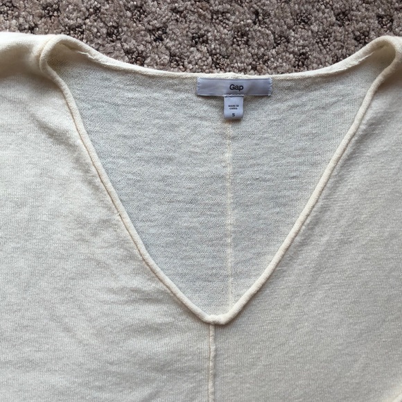 *FREE with purchase* Gap | lightweight sweater - Picture 6 of 11